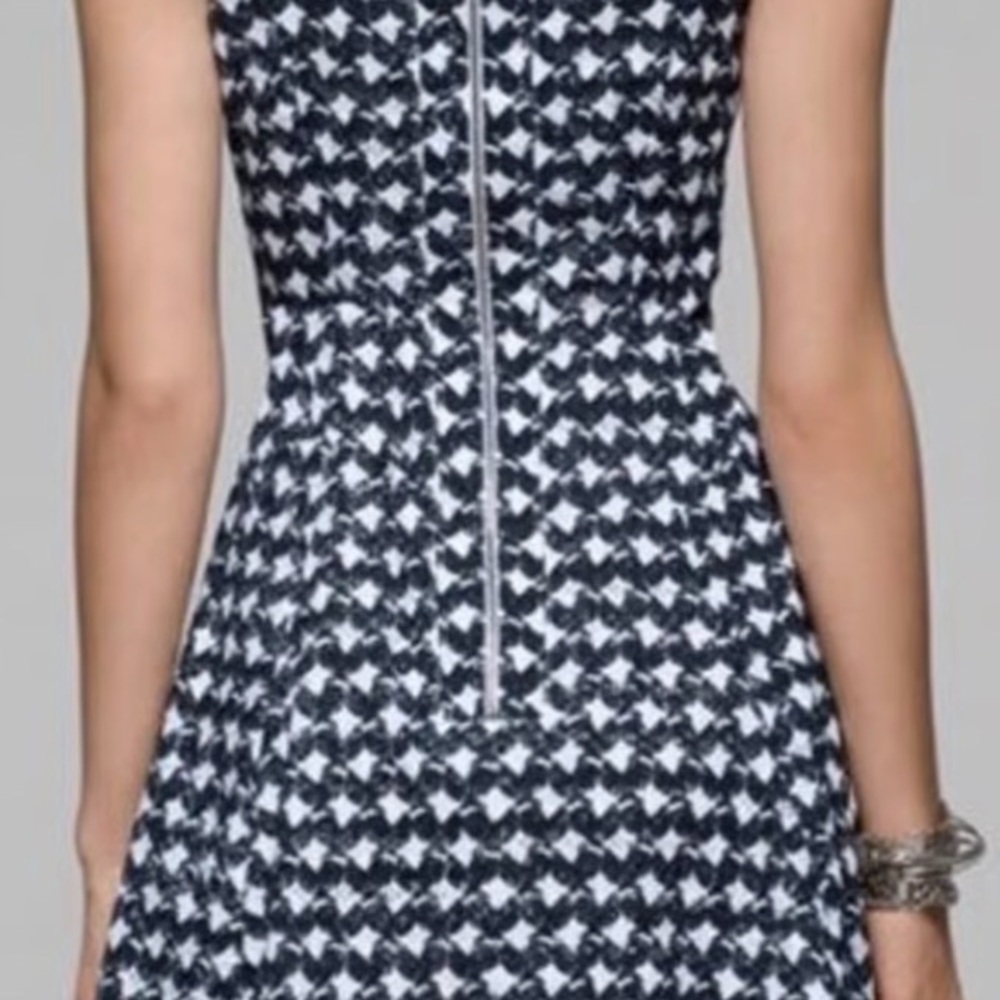 Theory Elexis Fit and Flare Navy and White Eyelet Dress with pockets - Picture 2 of 5